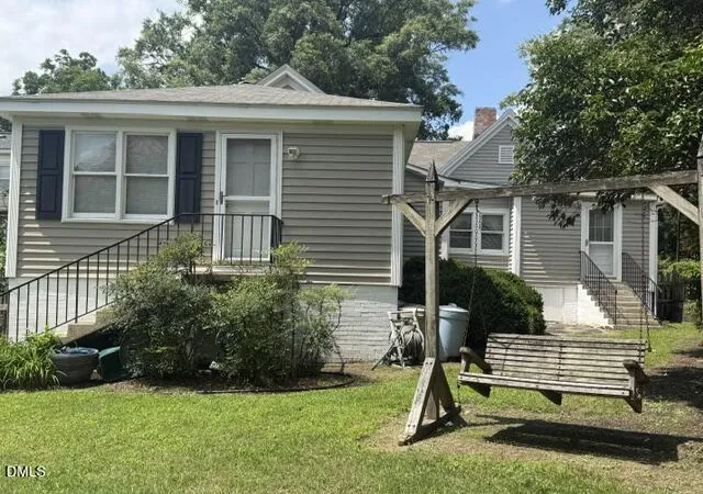 Photo 3 of Single family home for sale at 106 High St, Oxford, NC 27565 | MLS# 10184476 | Listing updated on 2026-09-15