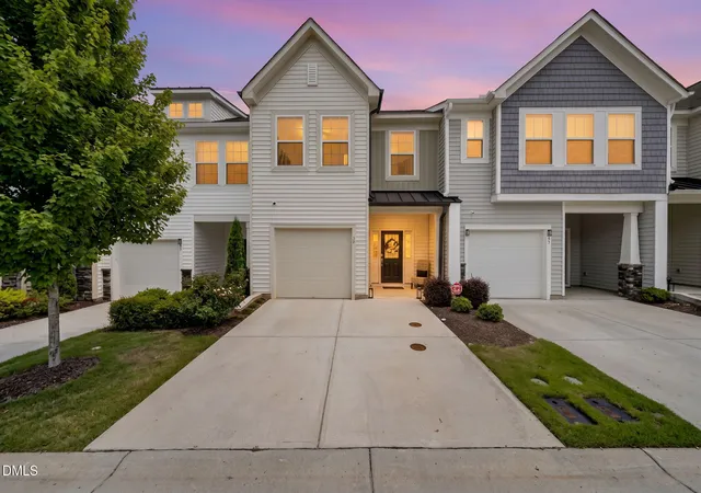 image of 39 Hanging Moss Trl, Clayton, NC 27527 | MLS# 10180973