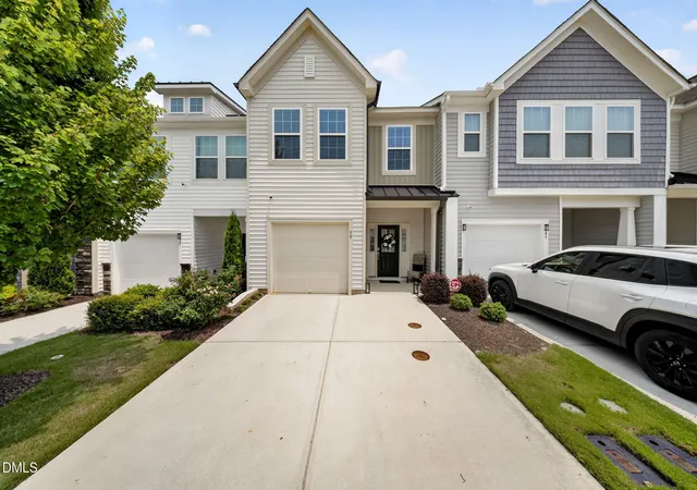 image of 39 Hanging Moss Trl, Clayton, NC 27527 | MLS# 10180973