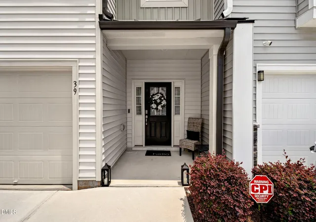 image of 39 Hanging Moss Trl, Clayton, NC 27527 | MLS# 10180973