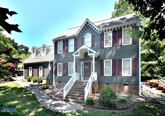 Photo 1 of Single family home for sale at 1 Timbercreek Ct, Durham, NC 27712 | MLS# 10181331 | Listing updated on 2026-09-13