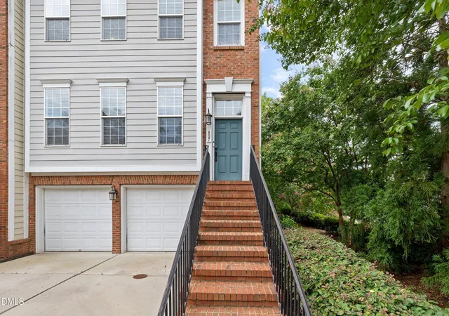 Photo 3 of Townhouse for sale at 807 Kirkeenan Cir, Morrisville, NC 27560 | MLS# 10181697 | Listing updated on 2026-09-17
