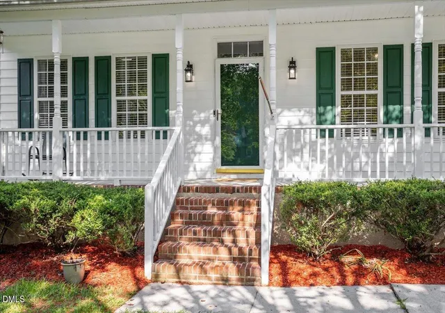 3rd image of 3 Brookwood Ct, Durham, NC 27712 | MLS# 10181123