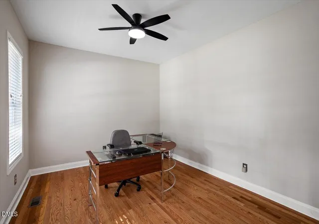 5th image of 3 Brookwood Ct, Durham, NC 27712 | MLS# 10181123