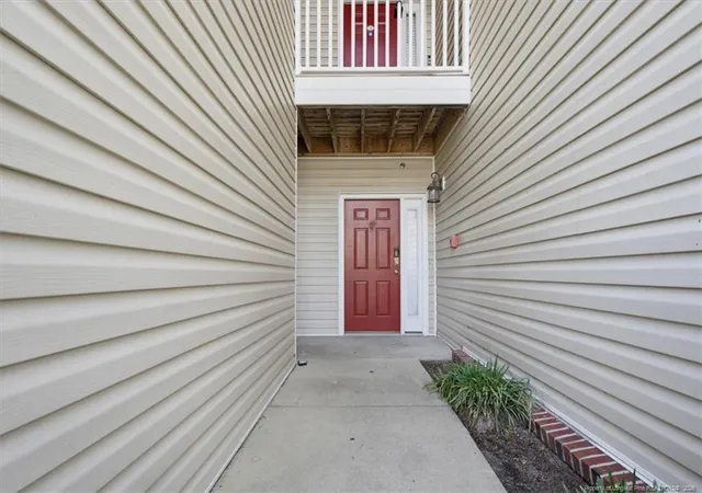 Listing Photo 4 - Condo for sale in building located at 3342 Harbour Pointe Pl, Fayetteville, NC 28314 - Unit #2