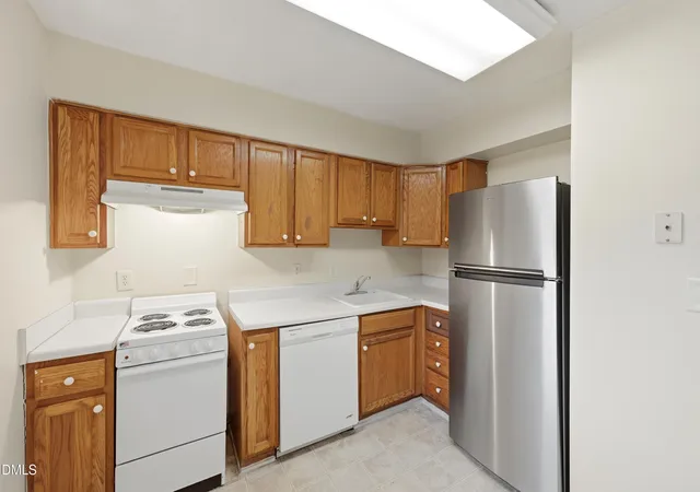 Photo 4 of Condo for sale at 4 Shepherd Ln #Bldg C, Chapel Hill, NC 27514 | MLS# 10181042 | Listing updated on 2026-09-01