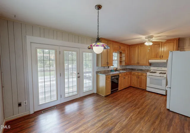 2nd image of 907 Frank St, Roxboro, NC 27573 | MLS# 10182194