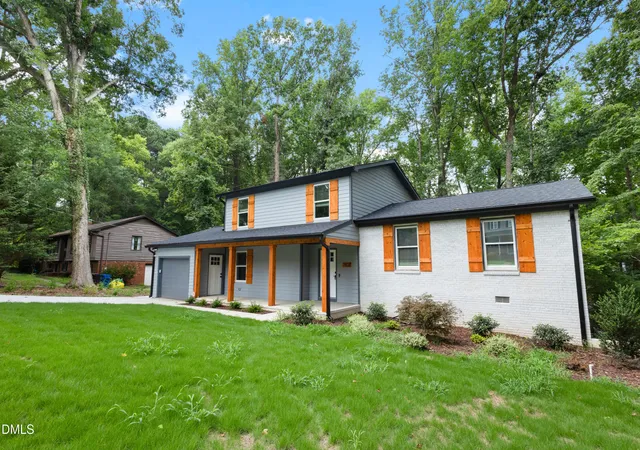 Photo 2 of Single family home for sale at 7026 Robbie Dr, Raleigh, NC 27607 | MLS# 10181658 | Listing updated on 2026-09-08