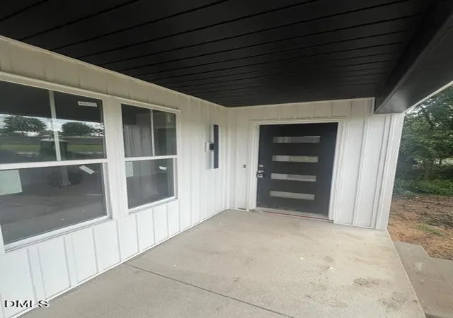 Photo 3 of Single family home for sale at 252 E Front St, Clayton, NC 27520 | MLS# 10189579 | Listing updated on 2026-08-29