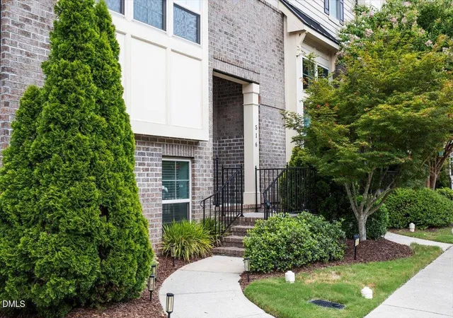 Photo 2 of Sale Pending at 516 Old Ml Village Dr, Apex, NC 27502 | MLS# 10181221 | Listing updated on 2026-08-06