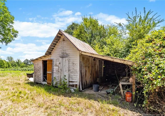 Photo 3 of Sale Pending at 229 Fawn Ln, Sanford, NC 27330 | MLS# 766280 | Listing updated on 2026-07-24
