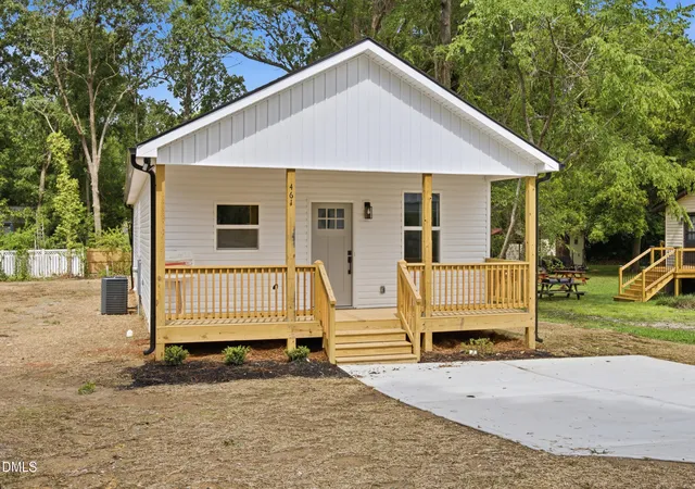 Single family home for sale at 461 New York Ave, Burlington, NC 27215 | MLS# 10181145 | Listing updated on 2026-09-09