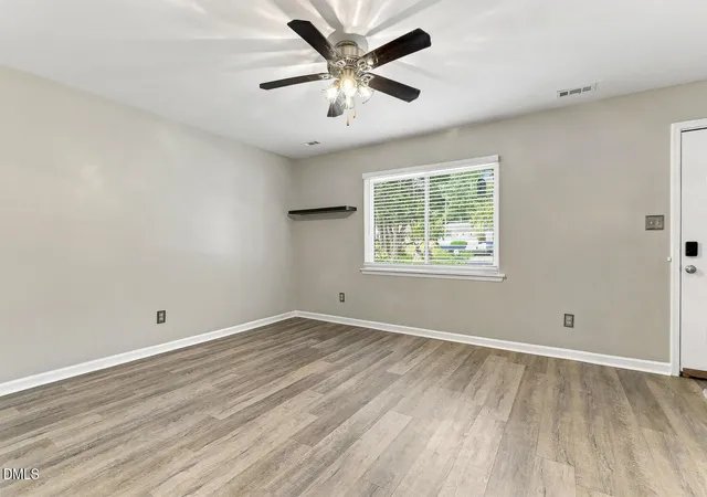 Photo 2 of Sale Pending at 2606 Kingdom Way, Durham, NC 27704 | MLS# 10185652 | Listing updated on 2026-08-16