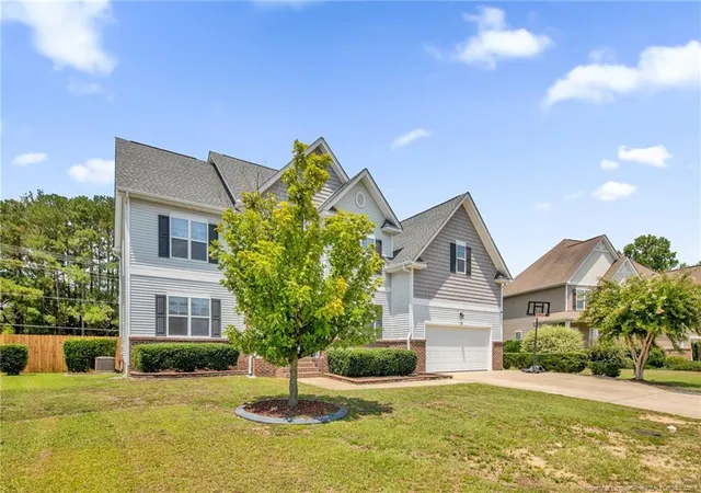 Photo 3 of Single family home for sale at 5720 Gentleman Dr, Hope Mills, NC 28348 | MLS# 766267 | Listing updated on 2026-09-06