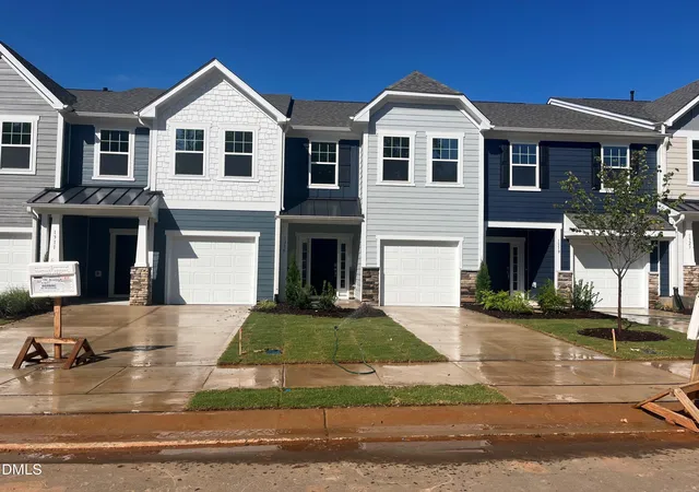 Photo 3 of Townhouse for sale at 1315 Hammond Dr, Mebane, NC 27302 | MLS# 10181194 | Listing updated on 2026-09-29