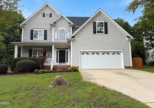 Photo 1 of Sale Pending at 225 Sarazen Dr, Clayton, NC 27527 | MLS# 10181190 | Listing updated on 2026-09-16