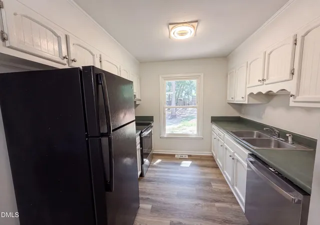 Photo 2 of Single family home for sale at 5314 Westminster Dr, Fayetteville, NC 28311 | MLS# 10181197 | Listing updated on 2026-09-22