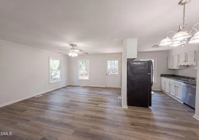 Photo 3 of Single family home for sale at 5314 Westminster Dr, Fayetteville, NC 28311 | MLS# 10181197 | Listing updated on 2026-09-22