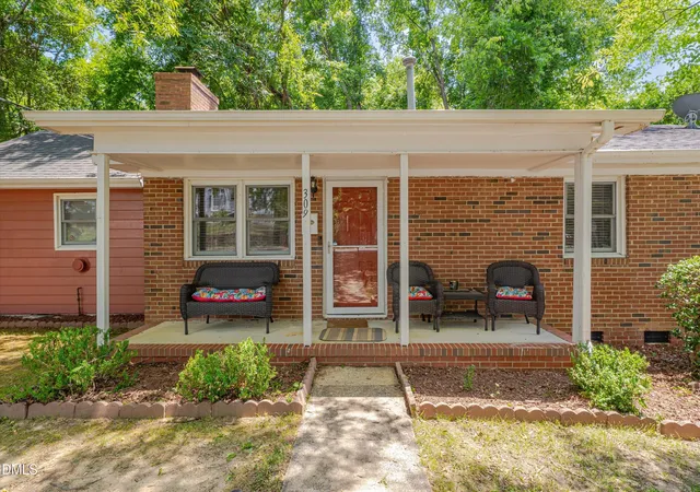 Photo 1 of Sale Pending at 309 Caldwell St, Chapel Hill, NC 27516 | MLS# 10181339 | Listing updated on 2026-08-24