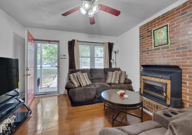 Photo 3 of Sale Pending at 309 Caldwell St, Chapel Hill, NC 27516 | MLS# 10181339 | Listing updated on 2026-08-24