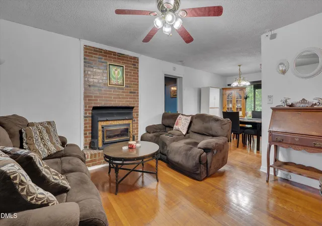 Photo 4 of Sale Pending at 309 Caldwell St, Chapel Hill, NC 27516 | MLS# 10181339 | Listing updated on 2026-08-24