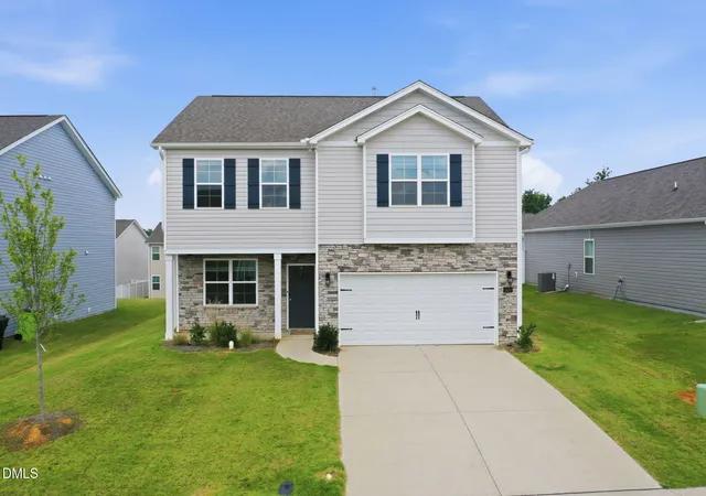 Photo 2 of Single family home for sale at 1420 Carisbrooke Dr, Mebane, NC 27302 | MLS# 10181273 | Listing updated on 2026-09-18