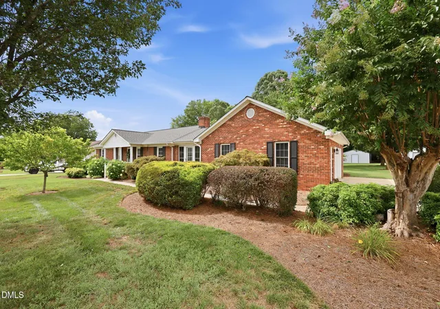 2nd image of 813 Hillcrest Dr, Gibsonville, NC 27249 | MLS# 10181855