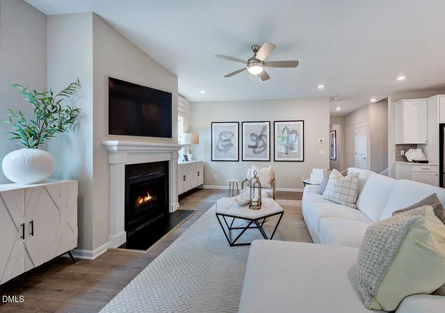 Photo 3 of Single family home for sale at 812 Heathered Farm Way, Apex, NC 27523 | MLS# 10181228 | Listing updated on 2026-08-10