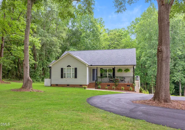 1st image of 117 Ironwood Ln, Clayton, NC 27520 | MLS# 10183023