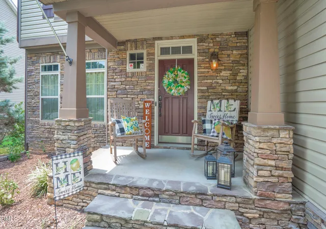 Photo 3 of Single family home for sale at 264 Plantation Dr, Youngsville, NC 27596 | MLS# 10181575 | Listing updated on 2026-08-24