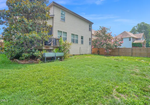 Photo 4 of Single family home for sale at 264 Plantation Dr, Youngsville, NC 27596 | MLS# 10181575 | Listing updated on 2026-08-24