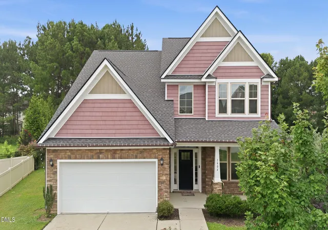 Photo 5 of Single family home for sale at 1404 Sage Tree Dr, Zebulon, NC 27597 | MLS# 10185247 | Listing updated on 2026-08-31