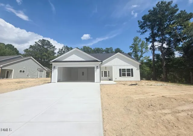 Photo 1 of Single family home for sale at 101 Hawthorne St, Louisburg, NC 27549 | MLS# 10181311 | Listing updated on 2026-08-26
