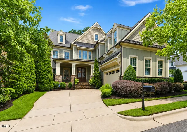 Photo 1 of Single family home for sale at 3709 Rolston Dr, Raleigh, NC 27609 | MLS# 10182183 | Listing updated on 2026-09-07