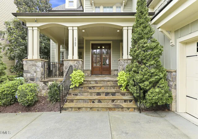Photo 3 of Single family home for sale at 3709 Rolston Dr, Raleigh, NC 27609 | MLS# 10182183 | Listing updated on 2026-09-07