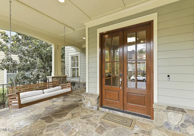 Photo 2 of Single family home for sale at 3709 Rolston Dr, Raleigh, NC 27609 | MLS# 10182183 | Listing updated on 2026-10-07