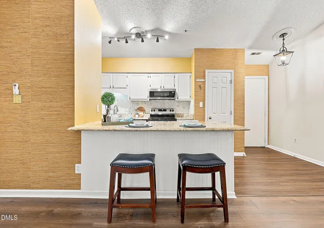 Photo 4 of Sale Pending at 1300 Park Glen Dr #302, Raleigh, NC 27610 | MLS# 10182381 | Listing updated on 2026-09-29