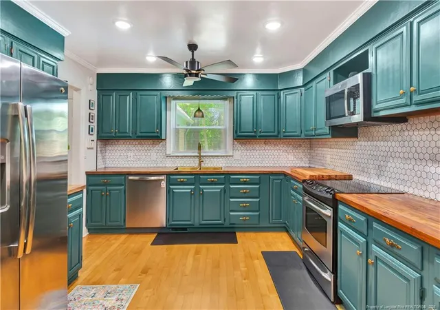 Photo 2 of Single family home for sale at 403 Oxford Rd, Lumberton, NC 28358 | MLS# 766322 | Listing updated on 2026-08-22