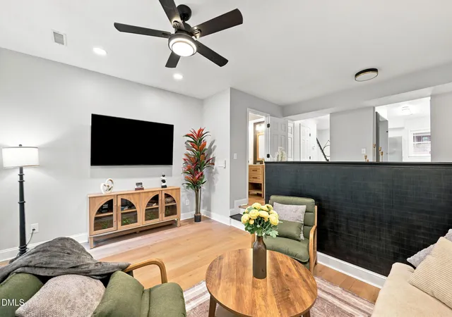 5th image of 305 Kendall Dr, Durham, NC 27703