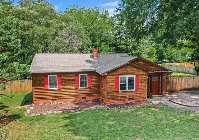 2nd image of 56 W Cornwallis St, Pittsboro, NC 27312 | MLS# 10183829