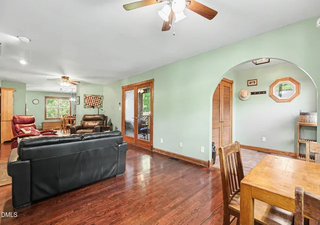 4th image of 56 W Cornwallis St, Pittsboro, NC 27312 | MLS# 10183829