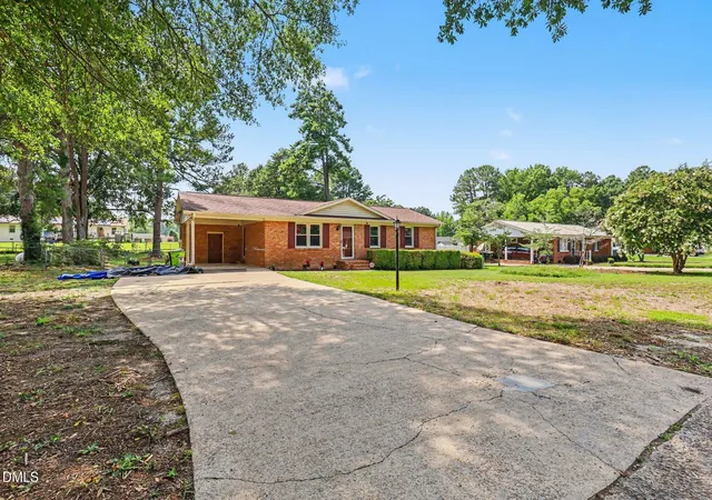 Photo 2 of Sale Pending at 505 Sexton Ave, Zebulon, NC 27597 | MLS# 10181360 | Listing updated on 2026-08-27
