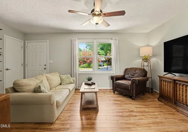 Photo 5 of Sale Pending at 505 Sexton Ave, Zebulon, NC 27597 | MLS# 10181360 | Listing updated on 2026-08-27