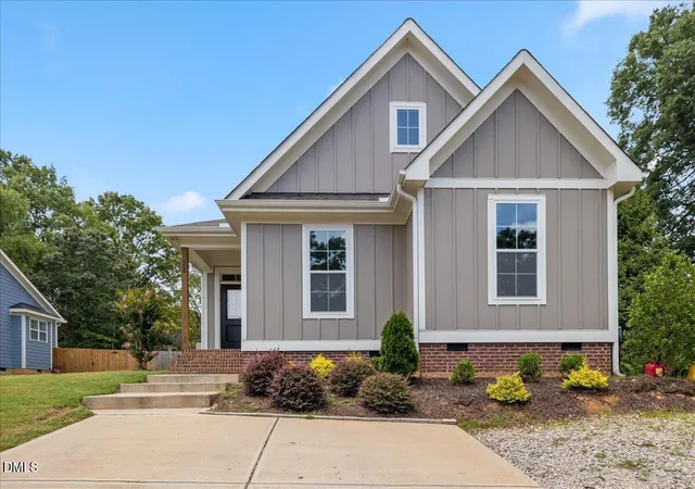 Photo 3 of Single family home for sale at 408 S Main St, Franklinton, NC 27525 | MLS# 10181371 | Listing updated on 2026-07-21