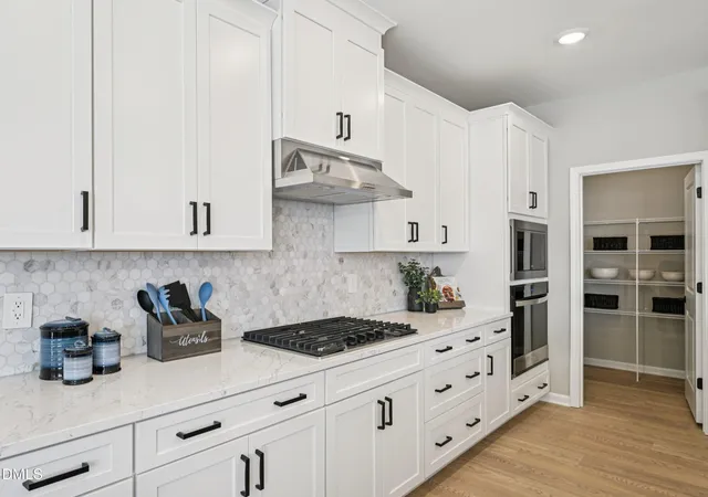 Photo 4 of Single family home for sale at 302 Barrow Meadows Dr, Zebulon, NC 27597 | MLS# 10183133 | Listing updated on 2026-09-02