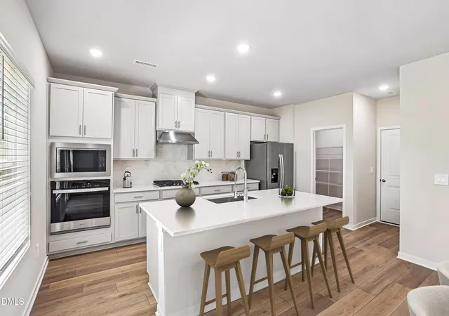 2nd image of 2115 Topsail Rd, Durham, NC 27704 | MLS# 10183139