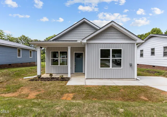 1st image of 309 E Harnett St, Dunn, NC 28334 | MLS# 10181553