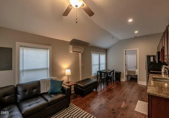 20th image of 1505 S Roxboro St, Durham, NC 27707 | MLS# 10181962
