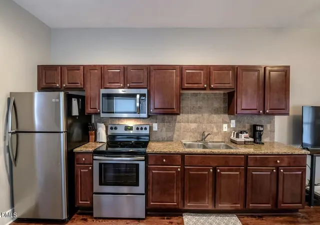 4th image of 1505 S Roxboro St, Durham, NC 27707 | MLS# 10181962
