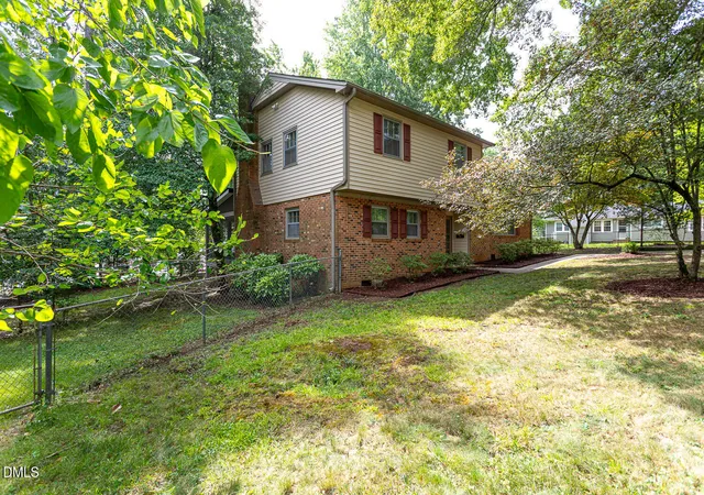 Photo 3 of Single family home for sale at 921 Devon Ave, Cary, NC 27511 | MLS# 10181831 | Listing updated on 2026-09-06